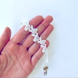 White Lace Choker